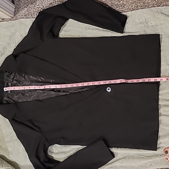 STUNNING PRETTY LITTLE THING 80s SINGLE BREAST single button black BLAZER - Picture 8 of 10